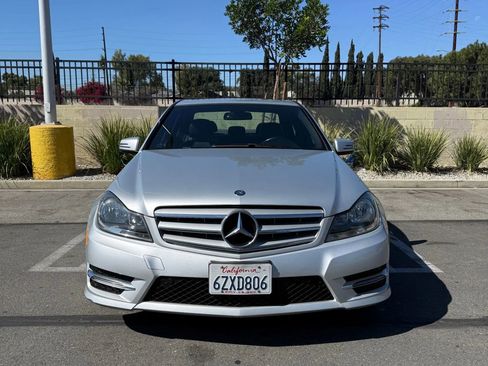 Used 2013 Mercedes-Benz C 250 Sedan image 2