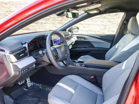 New 2026 Toyota Camry SE w/ Multimedia Upgrade Package image 16