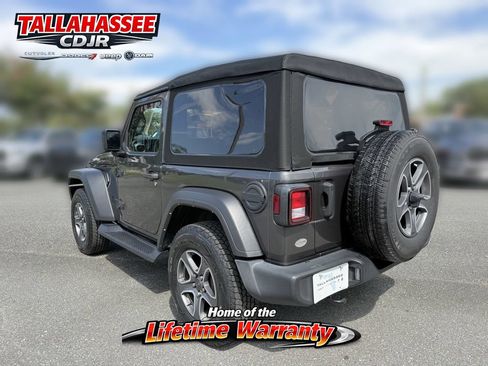 Used 2022 Jeep Wrangler Sport AWD/4WD image 5