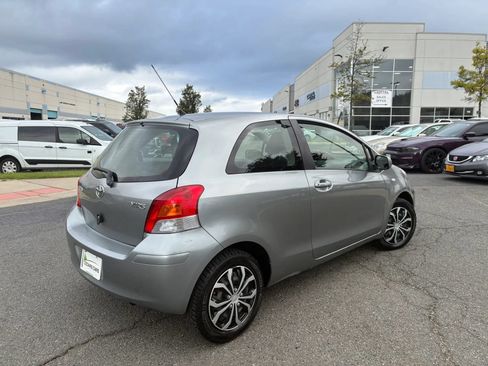 Used 2010 Toyota Yaris 2-Door Hatchback FWD image 7