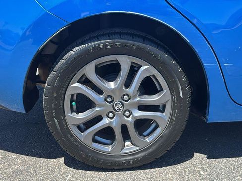 Used 2019 Toyota Yaris LE FWD image 10