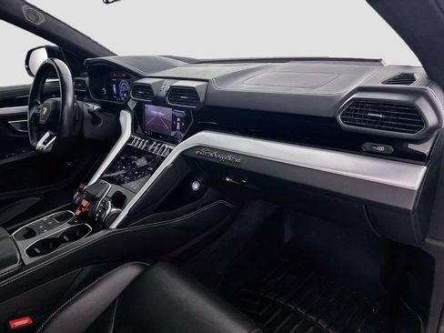 Used 2020 Lamborghini Urus AWD/4WD image 31