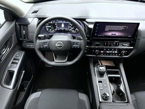 New 2026 Nissan Pathfinder SV AWD/4WD image 13
