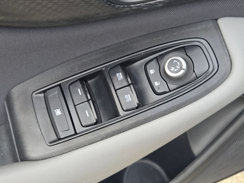 Used 2024 Subaru Outback Premium AWD/4WD image 19