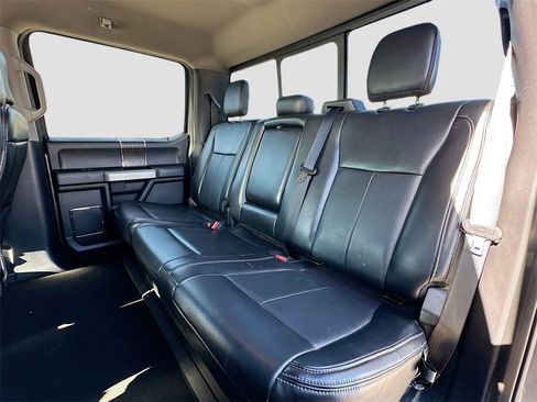 Used 2021 Ford F250 Lariat image 24