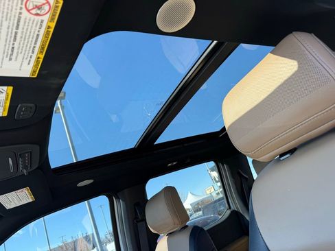 Used 2023 Ford F250 Lariat w/ Lariat Ultimate Package image 7