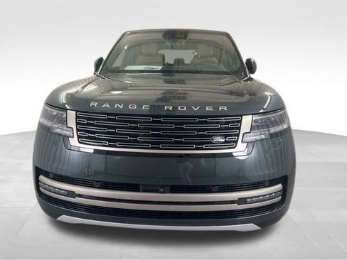 New 2026 Land Rover Range Rover SE image 2
