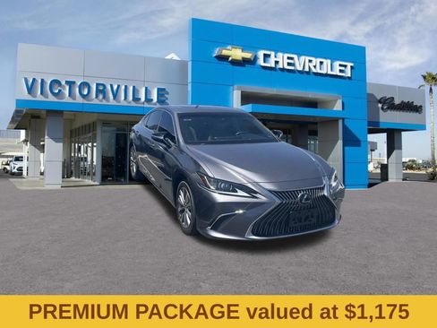 Used 2019 Lexus ES 350 w/ Premium Package FWD image 3