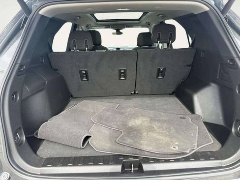 Used 2018 Chevrolet Equinox LT FWD image 27