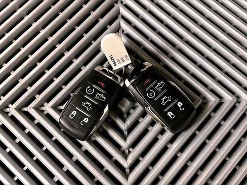 Used 2024 RAM 1500 Limited image 10