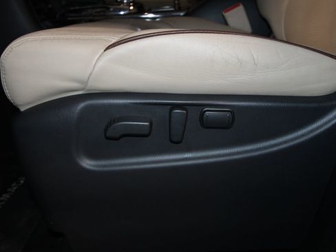 Used 2020 Nissan Armada Platinum w/ Captain's Chairs Package image 7