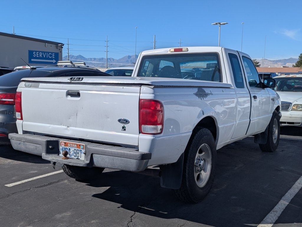 Used 2000 Ford Ranger XL RWD image 2