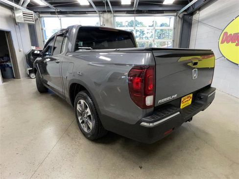 Used 2017 Honda Ridgeline RTL-T image 3