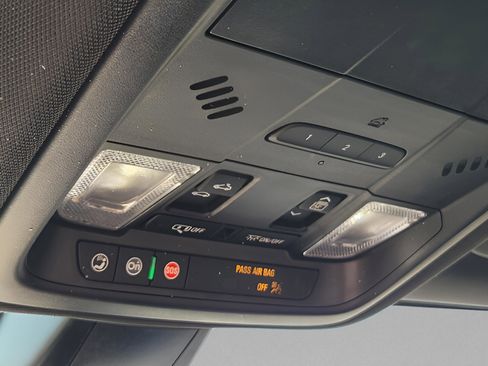 Certified 2023 Chevrolet Blazer RS w/ Driver Confidence II Package image 11