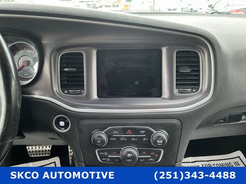 Used 2019 Dodge Charger GT RWD image 16