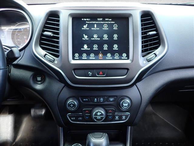 Used 2020 Jeep Cherokee Trailhawk w/ Comfort/Convenience Group AWD/4WD image 9