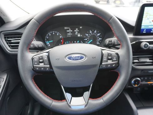 Certified 2022 Ford Escape SEL w/ SEL Stealth AWD Package image 11