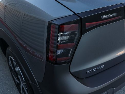 New 2026 Nissan Kicks SV image 7