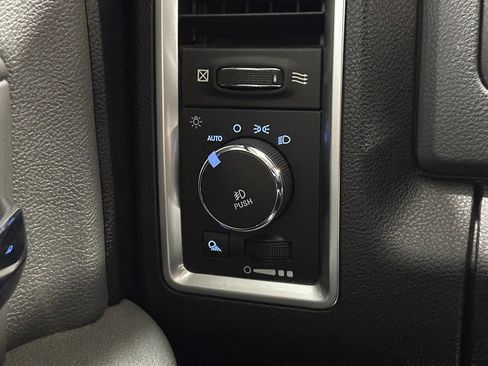 Used 2016 RAM 1500 Big Horn image 35