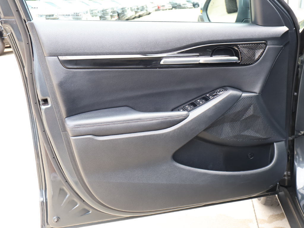 Used 2024 Kia Seltos EX AWD/4WD image 11
