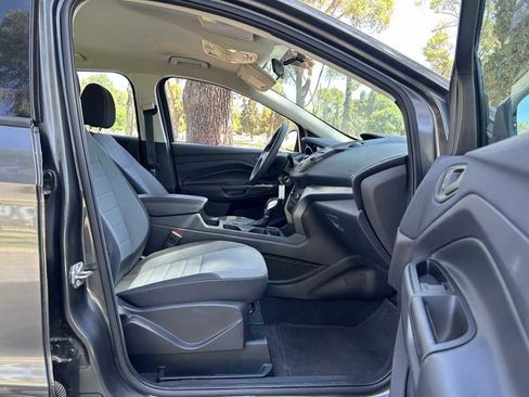 Used 2017 Ford Escape S image 25