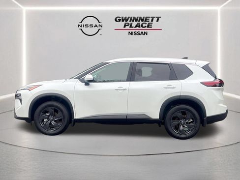 New 2026 Nissan Rogue SV FWD image 22