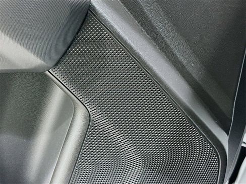 New 2026 GMC Canyon Elevation w/ Convenience Package image 19