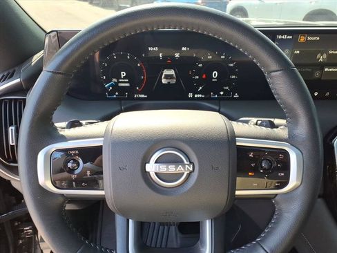 Used 2025 Nissan Armada Platinum AWD/4WD image 19