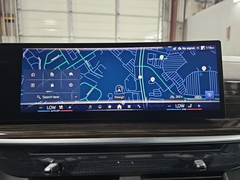 Certified 2024 BMW X5 xDrive50e w/ Premium Package image 24