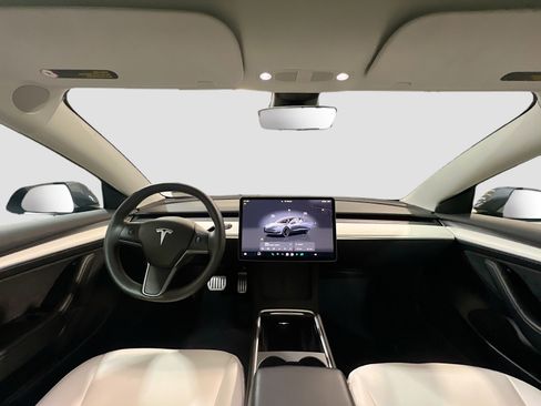 Used 2023 Tesla Model 3 Performance image 17