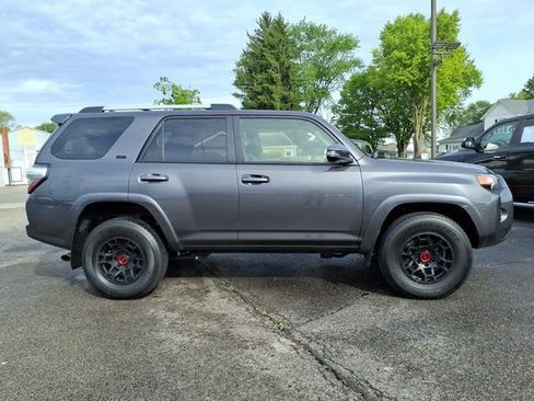 Used 2022 Toyota 4Runner SR5 Premium w/ TRD Black Wheel Package (TMS) AWD/4WD image 8