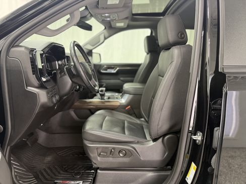 Certified 2023 Chevrolet Silverado 1500 RST w/ Convenience Package II image 13