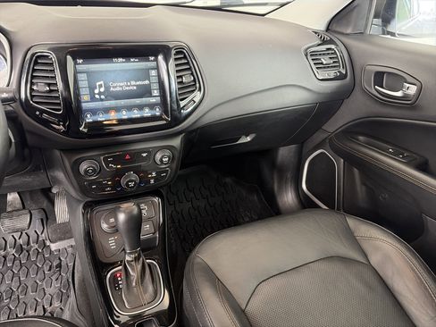 Used 2018 Jeep Compass Limited w/ Safety & Security Group image 10
