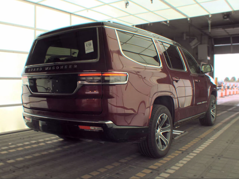 Used 2023 Jeep Grand Wagoneer 4WD image 2