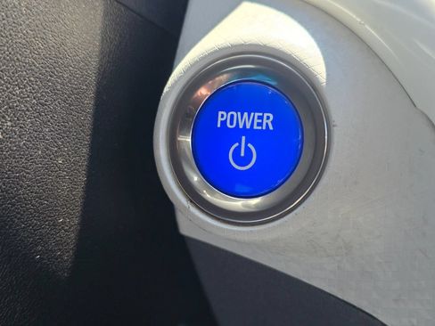 Used 2020 Chevrolet Bolt LT FWD image 29