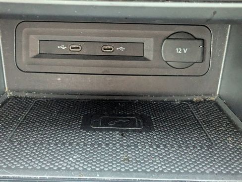 Used 2021 Volkswagen Atlas SE image 26