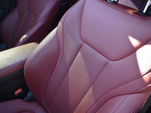 Used 2024 BMW 330i 330i w/ Convenience Package image 11