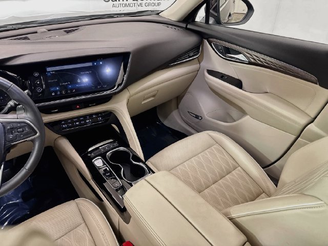 Used 2022 Buick Envision Avenir w/ Technology Package II FWD image 25