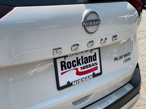 Used 2023 Nissan Rogue Platinum w/ Platinum Premium Package AWD/4WD image 28