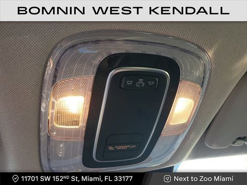 Used 2025 Hyundai Elantra SE image 26