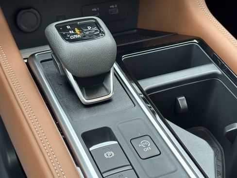 New 2025 Nissan Pathfinder Platinum w/ Cargo Package image 18