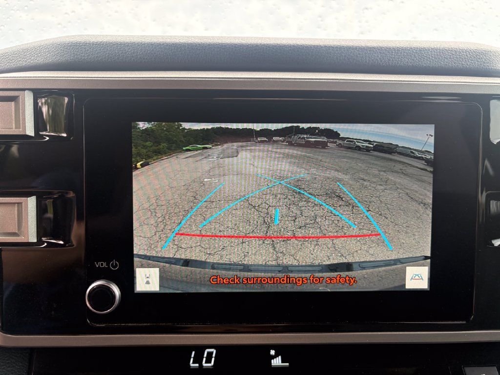 Used 2025 Toyota Tundra SR5 AWD/4WD image 30