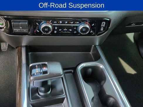 Used 2022 GMC Sierra 1500 Elevation w/ Elevation Premium Package image 18