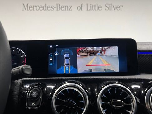 Used 2025 Mercedes-Benz CLA 250 4MATIC image 34