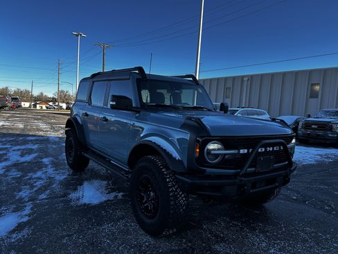 Used 2022 Ford Bronco Wildtrak image 7