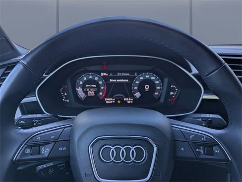 Used 2024 Audi Q3 2.0T Premium image 34