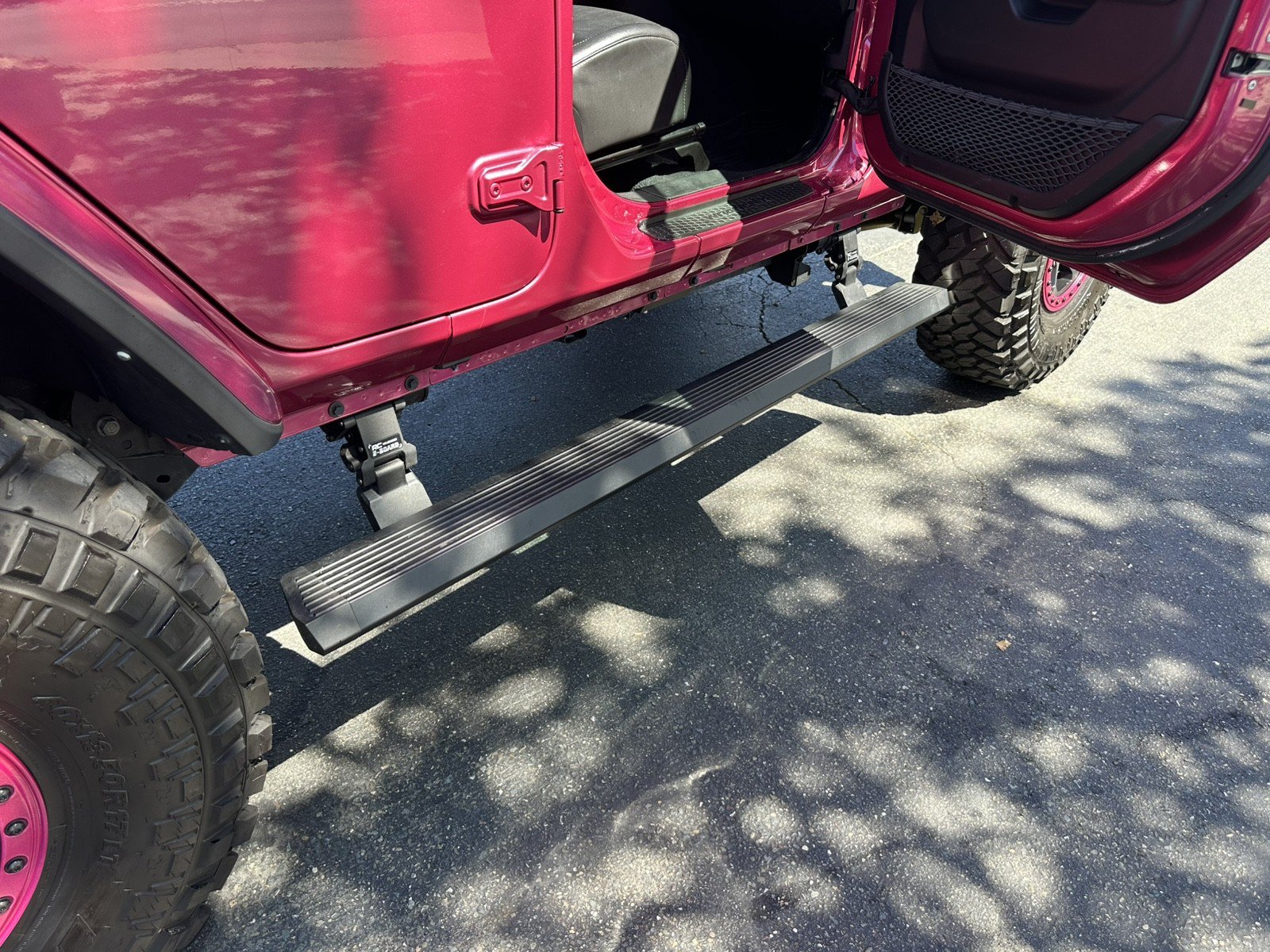 Used 2022 Jeep Wrangler Unlimited Rubicon 392 w/ Xtreme Recon 35" Tire Package AWD/4WD image 18