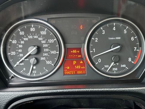 Used 2009 BMW 328i Convertible image 24