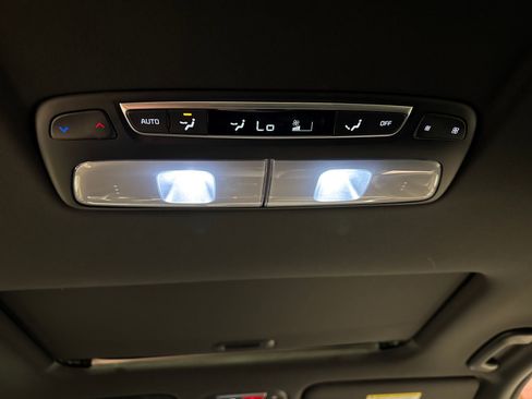 Used 2025 Kia Telluride AWD image 26