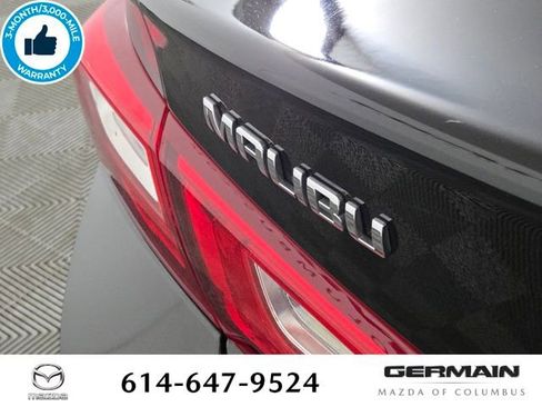 Used 2018 Chevrolet Malibu LT w/ Leather Package image 16